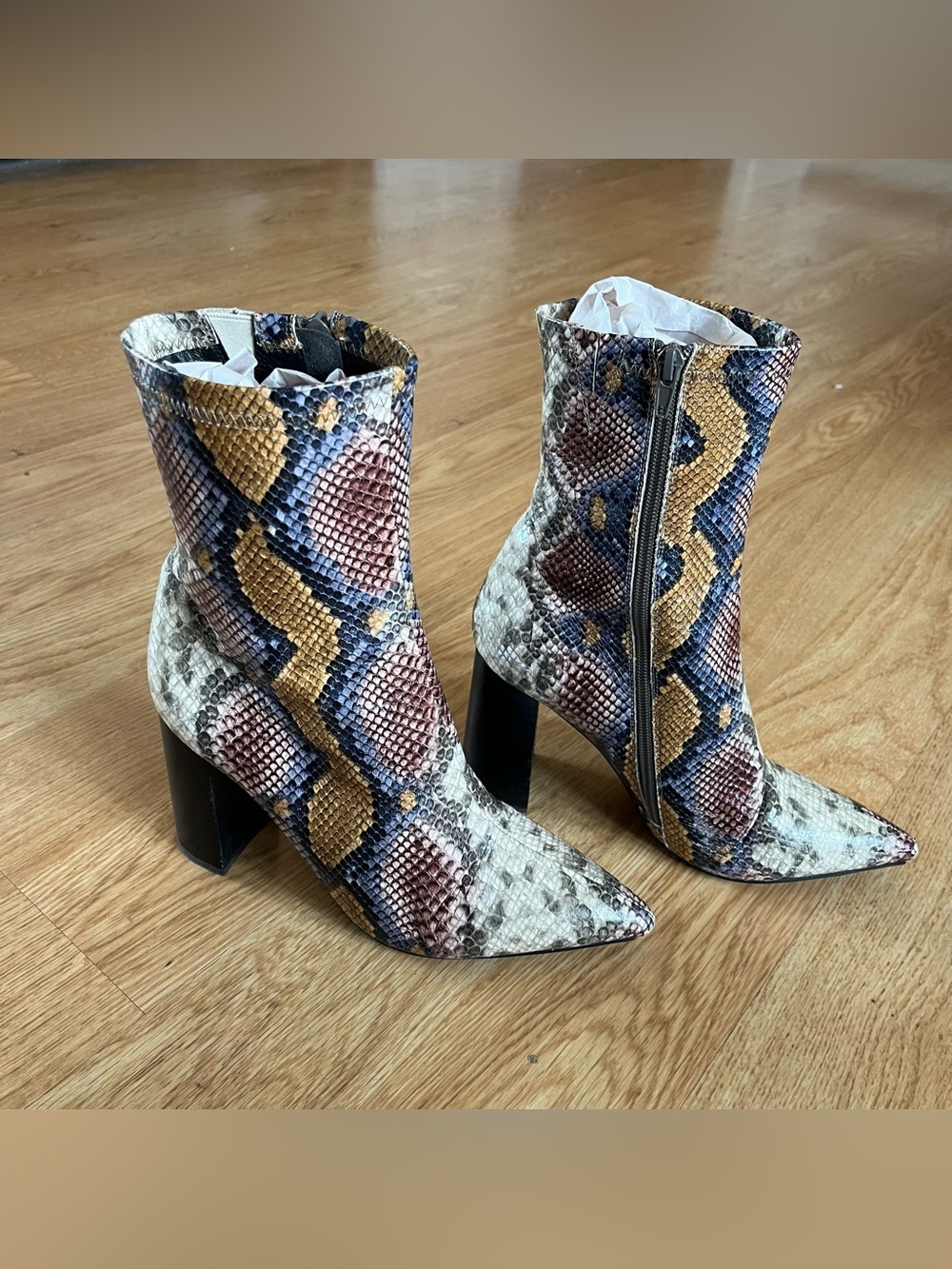 Jeffrey Campbell SIREN-3 Multicolor Snake Print Ankle Bootie Side Zip 8.5 EU39